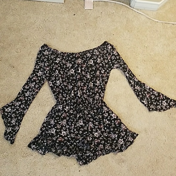 Romper - Picture 2 of 2